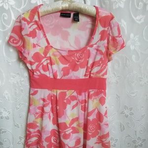 New York & Company large, short sleeves floral summer top